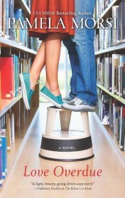 I'll admit, the cover is one of the main things that first drew me to pick this book to read.